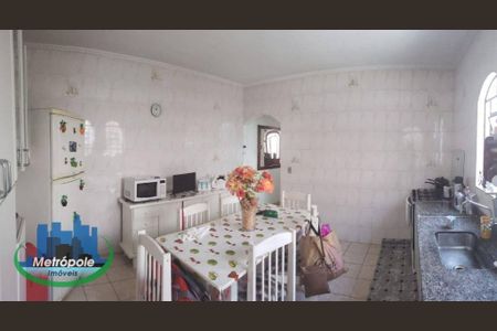 50_photo/94ce8bbac3.09604b2c146ebc17-ATLAS-e6cda230-b4c3-441e-84c7-4ee4337806f7.jpg de casa à venda com 4 quartos, 67m² em Parque Santos Dumont, Guarulhos