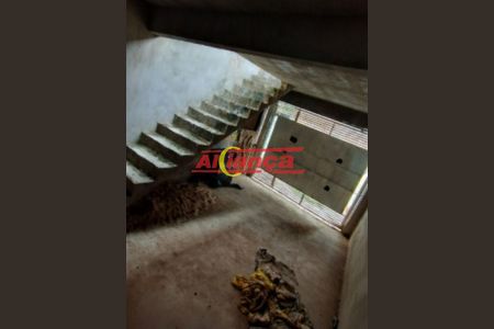 6_photo/94ce8bc40d.fe96b63aec789ef1-ATLAS-99a5d93b-354a-47d5-a9bb-e7df9e8d724a.jpg de casa à venda com 5 quartos, 170m² em Vila Rica, Guarulhos