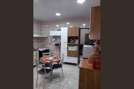 4_photo/94ce8bc98b.2ec9d6c4fee6b855-ATLAS-0d118b0b-20a3-4d1f-bab9-1a20a6fcd574.jpg de casa à venda com 3 quartos, 180m² em São João, Guarulhos