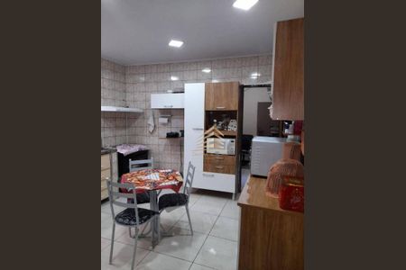 7_photo/94ce8bca3d.49e5f4e107e90c19-ATLAS-cd36d164-d777-46ac-b6aa-13375fb51e1b.jpg de casa à venda com 3 quartos, 180m² em São João, Guarulhos