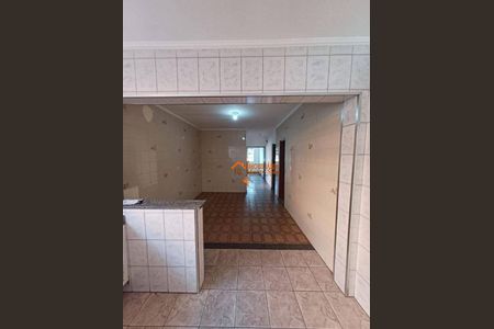 8_photo/94ce8bcad3.ceff8192393c33de-ATLAS-92d135b2-5c95-4f10-9b24-abbd34eada7e.jpg de casa à venda com 5 quartos, m² em Jardim Sao Joao, Guarulhos