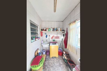 4_photo/94ce8bcadf.935c805baf9a7d1f-ATLAS-b8033bbd-cb05-443b-8dc2-514c4c846320.jpg de casa à venda com 3 quartos, 271m² em Jardim Sao Joao, Guarulhos