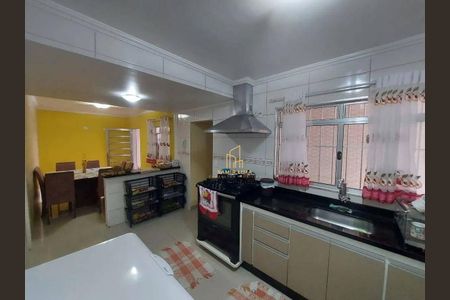 6_photo/94ce8bcb1d.131c711fc740dfc3-ATLAS-4c61c48e-3fba-4c73-a44c-b3d45cd874c6.jpg de casa à venda com 4 quartos, 250m² em Jardim Sao Joao, Guarulhos