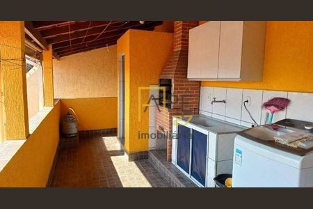 9_photo/94ce8bcb1d.131c711fc740dfc3-ATLAS-62c4664c-d3ab-47d6-9451-3861d4cdffbd.jpg de casa à venda com 4 quartos, 250m² em Jardim Sao Joao, Guarulhos