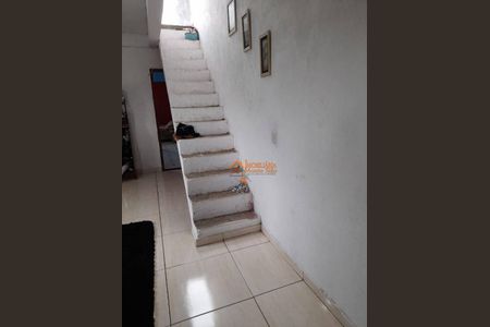 7_photo/94ce8bd403.ceff8192393c33de-ATLAS-611b2bcb-b945-4741-af5a-c246d6760cab.jpg de casa à venda com 5 quartos, 400m² em Cidade Soberana, Guarulhos