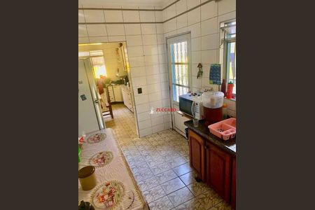 7_photo/94ce8bd40f.3acaf2307d8b5dba-ATLAS-5056266d-64b7-401d-8427-a2e0c698a88d.jpg de casa à venda com 3 quartos, 430m² em Cidade Soberana, Guarulhos