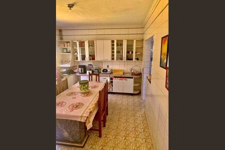 5_photo/94ce8bd40f.3acaf2307d8b5dba-ATLAS-a999f7cd-8089-4849-a1bd-ac5be6a391a0.jpg de casa à venda com 3 quartos, 430m² em Cidade Soberana, Guarulhos