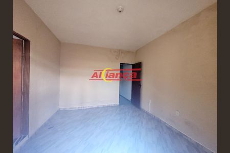 7_photo/94ce8bd4fb.74dbc9aa7d3e0758-ATLAS-3f2f0b9c-2a4e-4d32-94d8-f7260505804e.jpg de casa à venda com 4 quartos, 159m² em Cidade Soberana, Guarulhos