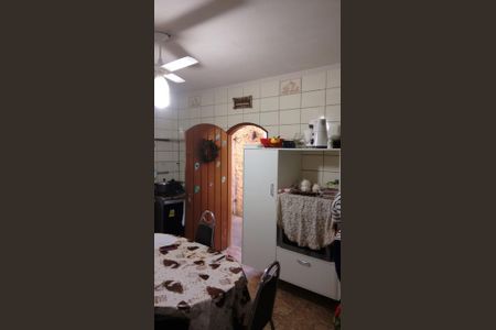 3_photo/94ce8bd5a3.66fcc92b62920e23-ATLAS-0e69f863-e663-4790-9d6b-d74a45aab6d7.jpg de casa à venda com 3 quartos, 200m² em Cidade Soberana, Guarulhos