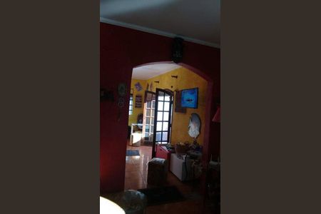 15_photo/94ce8bd5a3.66fcc92b62920e23-ATLAS-9b41e019-1400-4751-8ee1-1d43842f92c7.jpg de casa à venda com 3 quartos, 200m² em Cidade Soberana, Guarulhos
