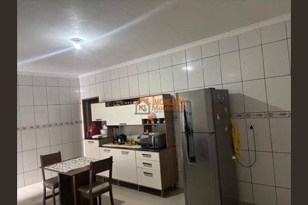 5_photo/94ce8bd5c5.fad97a88a53e9b6a-ATLAS-341e00bd-846c-47dd-8cc1-697aa8a601db.jpg de casa à venda com 4 quartos, 166m² em Cidade Soberana, Guarulhos