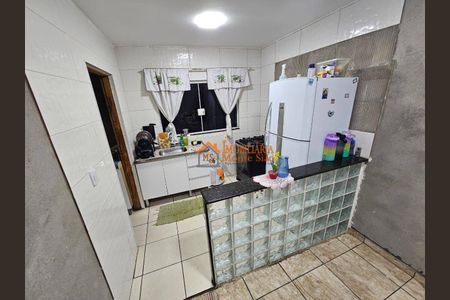 28_photo/94ce8bd6f1.6ba4ef9df26df2e3-ATLAS-70f8e523-0c5c-4002-a595-832a6c32d8bf.jpg de casa à venda com 2 quartos, 450m² em Cidade Soberana, Guarulhos