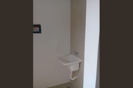 5_photo/94ce8be5b7.4664f3ed7bb28091-ATLAS-9fbda1a4-9070-415a-ba60-02ce1d42cbfe.jpg de casa à venda com 2 quartos, 56m² em Jardim Fortaleza, Guarulhos