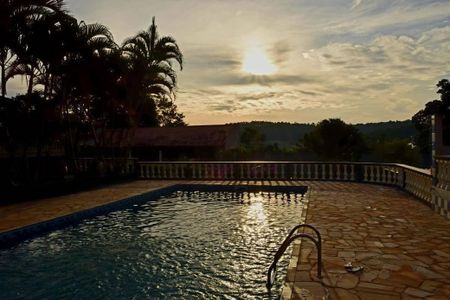 19_photo/94ced871e5.7e2ea02b9085bf9d-ATLAS-70a94701-3145-4428-bb50-1b3f7247c46a.jpg de casa à venda com 6 quartos, 1591m² em Roseira, Jundiaí