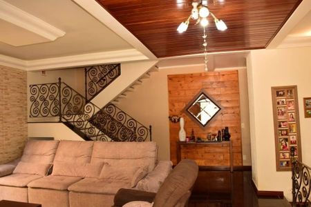 46_photo/94ced871e5.7e2ea02b9085bf9d-ATLAS-c121490f-5b72-4fca-8b6d-0c8fe5da4c6a.jpg de casa à venda com 6 quartos, 1591m² em Roseira, Jundiaí