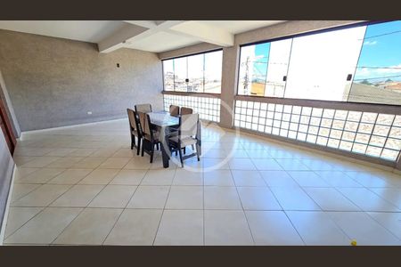 2_photo/94ced8ad95.6ba4ef9df26df2e3-ATLAS-3faf88e1-2b48-4bbd-ad83-63f56354973f.jpg de casa à venda com 3 quartos, 356m² em Jardim America IV, Várzea Paulista