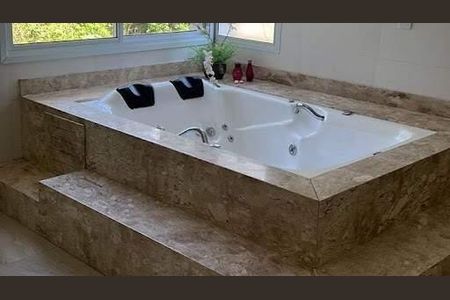 4_photo/94ced8efdb.adbb37f92a381176-ATLAS-4ae31eac-90f5-409f-a1fd-b41affb98e6b.jpg de casa à venda com 3 quartos, 479m² em Ivoturucaia, Jundiaí