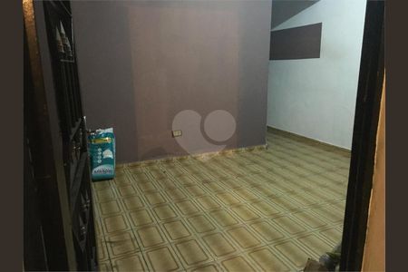 3_photo/94cef43923.32a8019b0364636a-ATLAS-3e8fd335-55f2-48dc-a2ce-e99dd843a583.jpg de casa à venda com 4 quartos, 175m² em Jardim Fontalis, São Paulo