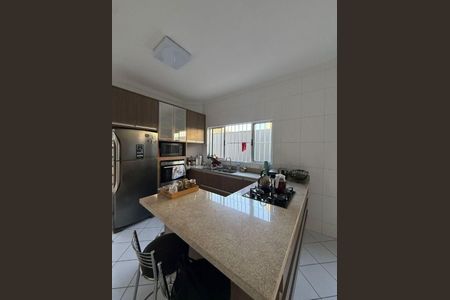 5_photo/94cef44555.f6ee4f8dca2fb9c7-ATLAS-1fb89629-cb54-4598-bc80-86c5a2ef6a43.jpg de casa para alugar com 3 quartos, 170m² em Jardim Rosana, Guarulhos