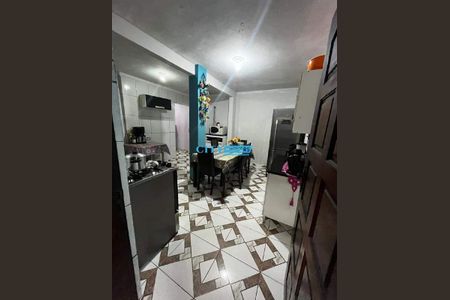 4_photo/94cef44f95.1c5ee5b12bdcf8f7-ATLAS-bd85e197-df55-4e32-909c-16582d0fd6a4.jpg de casa à venda com 4 quartos, 180m² em Vila Nova Galvão, São Paulo