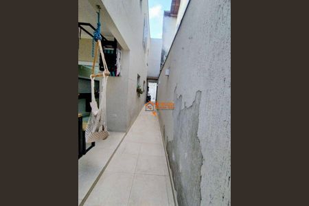 3_photo/94cef45105.d55b36f64ebf45c1-ATLAS-e35dbc05-1d5f-4bc4-a347-30c039f56b80.jpg de casa à venda com 3 quartos, 100m² em Parque Continental, Guarulhos