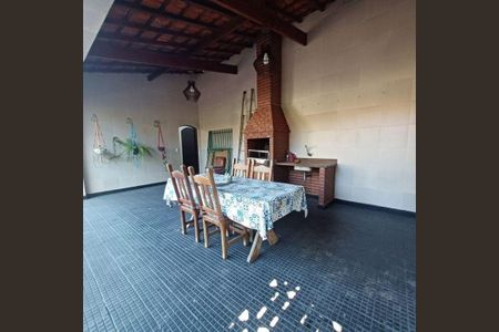 31_photo/94cef4526d.caf6c04f909f2ef2-ATLAS-d99abb9a-950d-483d-8cb5-4294a9425b6c.jpg de casa para alugar com 3 quartos, 361m² em Jardim do Papai, Guarulhos