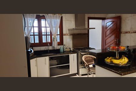 4_photo/94cef45379.73025ddaa94b56cf-ATLAS-441a67a4-4e7f-4f79-b9ac-7e17d9c0fd8a.jpg de casa à venda com 4 quartos, 198m² em Jardim do Papai, Guarulhos