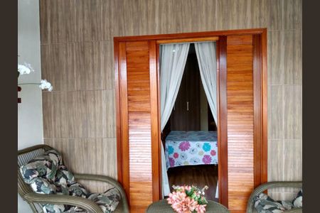 7_photo/94cef45379.73025ddaa94b56cf-ATLAS-4c0ecc12-288d-4c09-89ff-1261a8a5bcc6.jpg de casa à venda com 4 quartos, 198m² em Jardim do Papai, Guarulhos