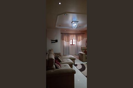 3_photo/94cef45379.73025ddaa94b56cf-ATLAS-bb3cc58b-c698-42b0-9de5-2c7c7102d9a3.jpg de casa à venda com 4 quartos, 198m² em Jardim do Papai, Guarulhos