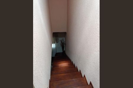 11_photo/94cef45379.73025ddaa94b56cf-ATLAS-ea0dd21e-1f76-4480-a8cc-5efb463627ae.jpg de casa à venda com 4 quartos, 198m² em Jardim do Papai, Guarulhos