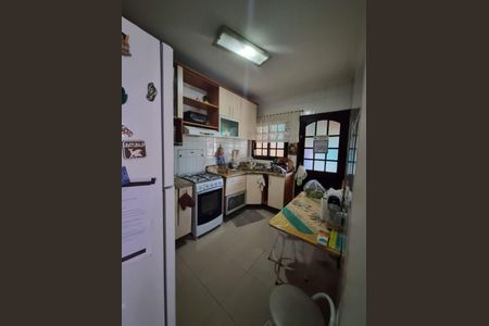 5_photo/94cef453bf.4664f3ed7bb28091-ATLAS-aa9b5cfe-bf2f-4fce-b26a-996aff0a51e3.jpg de casa à venda com 2 quartos, 106m² em Jardim do Papai, Guarulhos