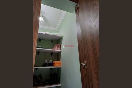 3_photo/94cef456ff.0edf8fb4de0cdb2d-ATLAS-1524f10e-1dd5-456e-a5a8-fada7f3e0e9e.jpg de casa à venda com 3 quartos, 400m² em Parque Continental I, Guarulhos