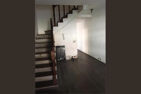 9_photo/94cef4577b.4cea1a0b3f6bbd2f-ATLAS-4d763876-ece7-44f7-b656-3d03230a8499.jpg de casa à venda com 3 quartos, 190m² em Parque Continental I, Guarulhos