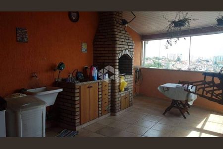 2_photo/94cef458fb.8c2ca795ebaebe51-ATLAS-dafc526d-9a94-47cd-9f6e-92daa9c65657.jpg de casa à venda com 2 quartos, 200m² em Parque Continental I, Guarulhos
