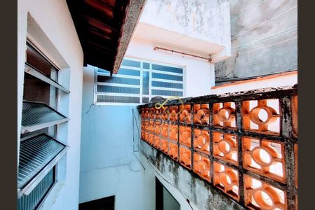 2_photo/94cef45a09.38580f25c664ce52-ATLAS-be381f34-2d66-4cd7-8ff3-75d2da71f511.jpg de casa à venda com 2 quartos, 92m² em Jardim Rosana, Guarulhos