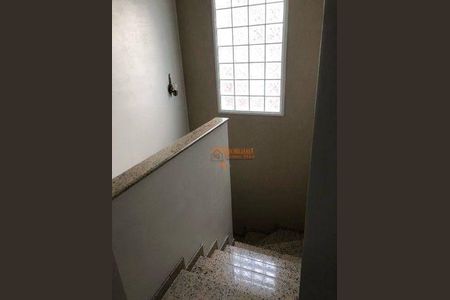 3_photo/94cef45a5b.ceff8192393c33de-ATLAS-ebe3a658-63c9-4905-9e40-0f7ae1096d68.jpg de casa à venda com 4 quartos, m² em Jardim Palmira, Guarulhos