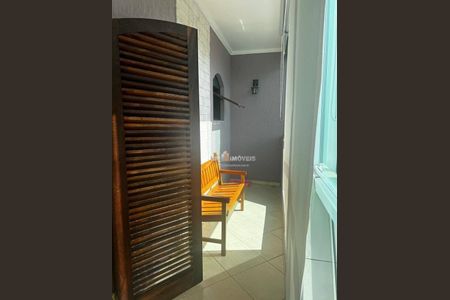 4_photo/94cef45be9.7b14635dc7f45449-ATLAS-2adbbd56-2ee6-407e-87f4-7fe01b665f77.jpg de casa à venda com 2 quartos, 200m² em Jardim Palmira, Guarulhos