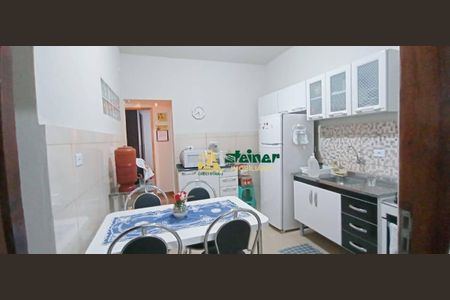 8_photo/94cef45d01.321a3da26ec6fd82-ATLAS-3d9de118-b4b5-441f-a76b-d00171b60e46.jpg de casa à venda com 5 quartos, 80m² em Jardim Palmira, Guarulhos