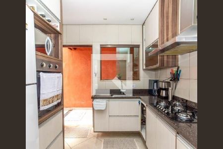 5_photo/94cef45e0f.5d0fc8648d64f8b7-ATLAS-46615687-034f-4dfd-8c1a-eb6c4b190479.jpg de casa à venda com 3 quartos, 199m² em Parque Continental II, Guarulhos