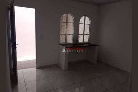 2_photo/94cef45ebd.4c0af79bae6ccfc3-ATLAS-16f94c6d-8357-4c16-bfd8-b6aa4103c6ad.jpg de casa à venda com 5 quartos, 250m² em Parque Continental I, Guarulhos