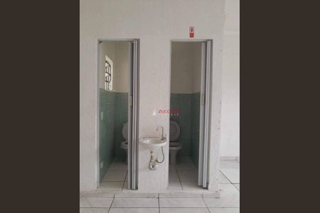 6_photo/94cef45ebd.4c0af79bae6ccfc3-ATLAS-1cc1dadd-6bab-43d1-b2b5-816055278119.jpg de casa à venda com 5 quartos, 250m² em Parque Continental I, Guarulhos