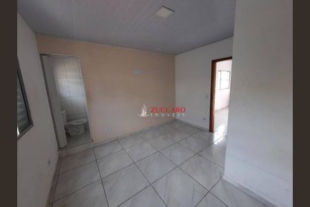 12_photo/94cef45ebd.4c0af79bae6ccfc3-ATLAS-fbced446-0319-4c1b-ab77-40eceb693af9.jpg de casa à venda com 5 quartos, 250m² em Parque Continental I, Guarulhos