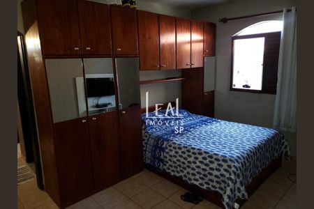 9_photo/94cef45ff9.3f03e5fad479eba9-ATLAS-d581c5e5-a2ac-4fe5-9612-934f5641cc43.jpg de casa à venda com 4 quartos, 240m² em Parque Continental II, Guarulhos