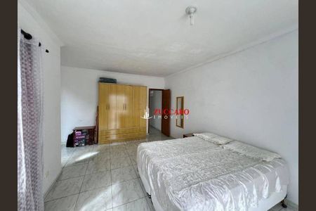 10_photo/94cef4603d.4d011218407cca96-ATLAS-88e8c4b3-a095-4874-a8f7-8e88ddedfcbd.jpg de casa à venda com 3 quartos, 207m² em Parque Continental III, Guarulhos