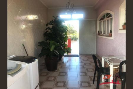 2_photo/94cef48b53.56a84a75de1dbb87-ATLAS-977c2e57-8a72-4a95-b280-78f2bb42d6b9.jpg de casa à venda com 3 quartos, 237m² em Parque Continental II, Guarulhos