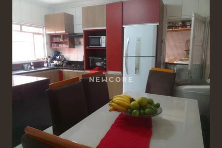 3_photo/94cef48bbd.93b8fa184532727f-ATLAS-2491439f-b6c9-4535-8228-c0e724b6d3b3.jpg de casa de condomínio à venda com 3 quartos, 120m² em Guarulhos, Guarulhos