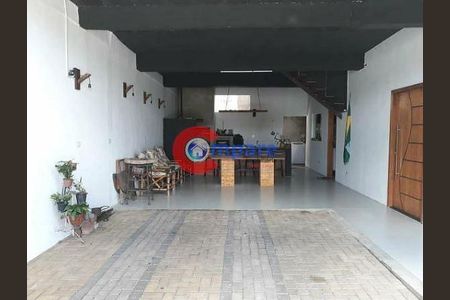 2_photo/94cef49f97.93b8fa184532727f-ATLAS-09952afd-d5ed-45bb-af1f-8dc75d5984c1.jpg de casa à venda com 4 quartos, 300m² em Jardim Doraly, Guarulhos
