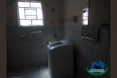 10_photo/94cef4a955.759b3e8078558c52-ATLAS-6fd6a042-e2ab-4649-95f3-0aa33305c2af.jpg de casa à venda com 2 quartos, 147m² em Recreio São Jorge, Guarulhos