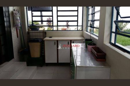 10_photo/94cef4a9c1.eaff83fda918595d-ATLAS-5373d2ef-bad2-4f8d-8189-60c5fdfefca4.jpg de casa à venda com 3 quartos, 250m² em Recreio São Jorge, Guarulhos