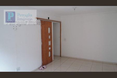 3_photo/94cef4ae01.9034fee1f2a82cec-ATLAS-0ee799bf-da22-4cf6-8940-9638d52d9370.jpg de casa à venda com 3 quartos, 150m² em Recreio São Jorge, Guarulhos